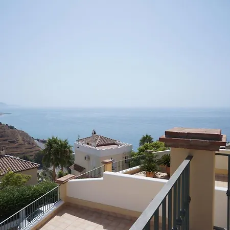 La Alcazaba - 2 Bed *